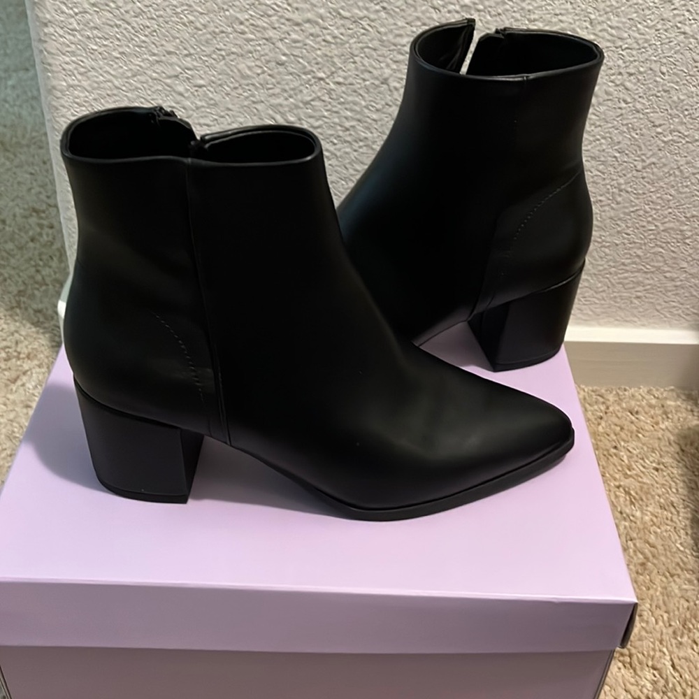 Madden girl black boots